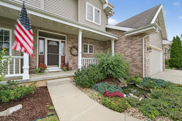 $664,000 | 302 Oakmont Street, Oregon, WI 53575