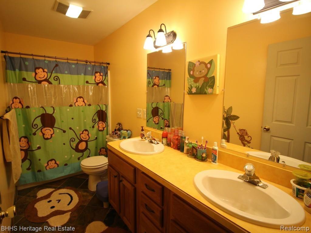 10361 Betterly Road Howell, MI 48855 - Photo 9 of 15