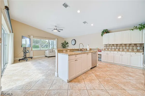 $4,000 | 14980 Lake Olive Drive, Fort Myers, FL 33919