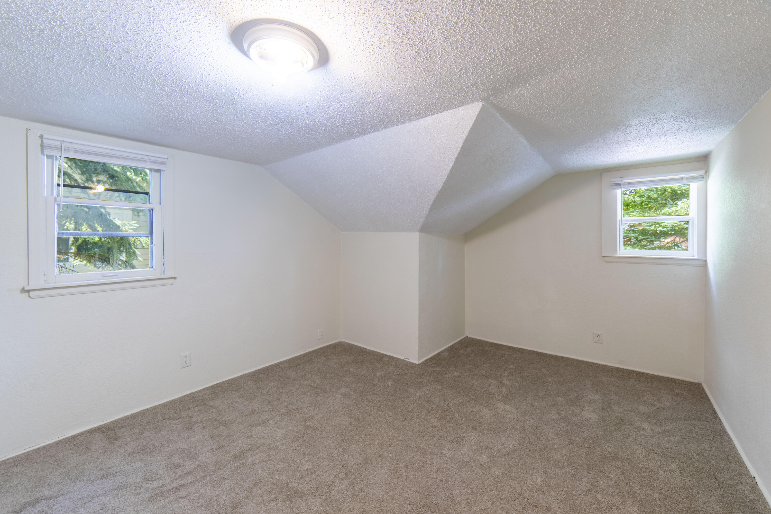 2222 North 51st Street Milwaukee, WI 53208 - Photo 17 of 26 3rd Bedroom