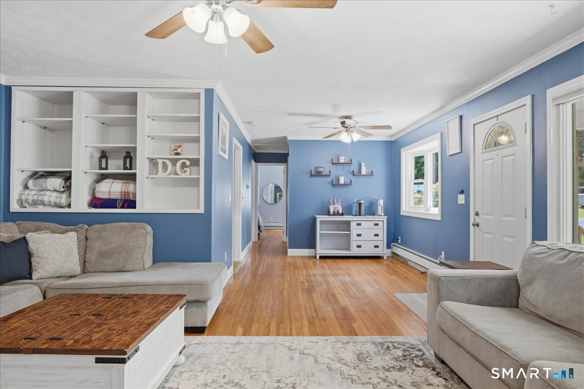 860 Long Cove Road Ledyard, CT 06335 - Photo 7 of 38