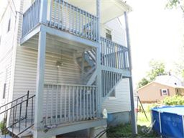 24 Ladd Street Springfield, MA 01109 - Photo 3 of 4 Gallery Image 3