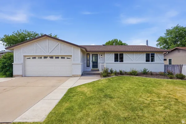 $550,000 | 1712 Hillsboro Drive, Layton, UT 84040