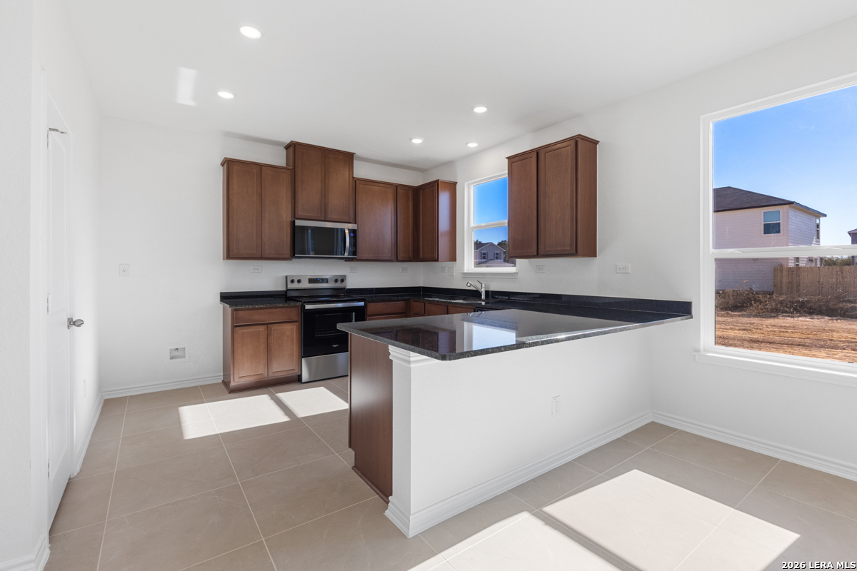 14415 Gopher Cove Elmendorf, TX 78112 - Photo 13 of 29