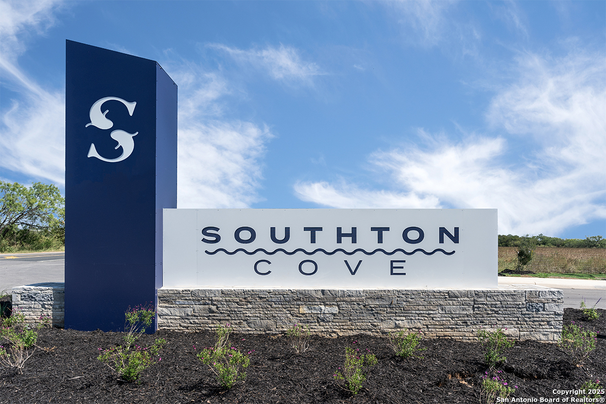 14415 Gopher Cove Elmendorf, TX 78112 - Photo 5 of 29