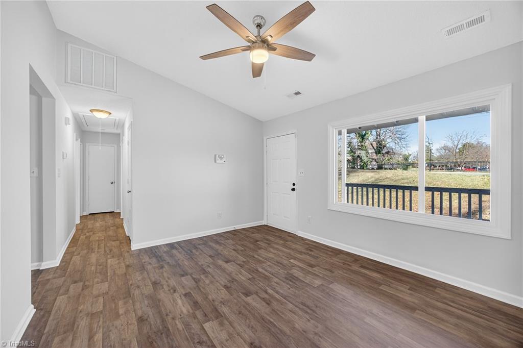 1308 Boundary Avenue High Point, NC 27260 - Photo 7 of 24