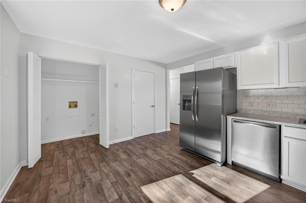 1308 Boundary Avenue High Point, NC 27260 - Photo 10 of 24