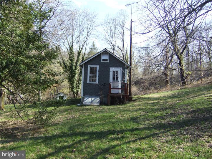 469 Aldham Road Phoenixville, PA 19460 - Photo 4 of 7 Gallery Image 4