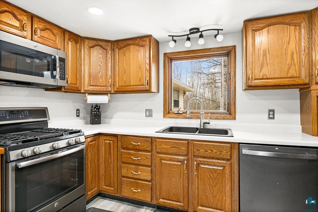 3913 Jeffrey Road Duluth, MN 55810 - Photo 26 of 49