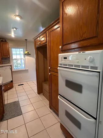 $179,000 | 7727 Swords Creek Road, Swords Creek, VA 24649