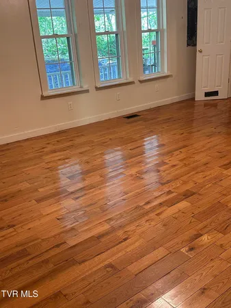 $179,000 | 7727 Swords Creek Road, Swords Creek, VA 24649