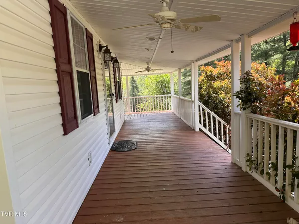 $179,000 | 7727 Swords Creek Road, Swords Creek, VA 24649