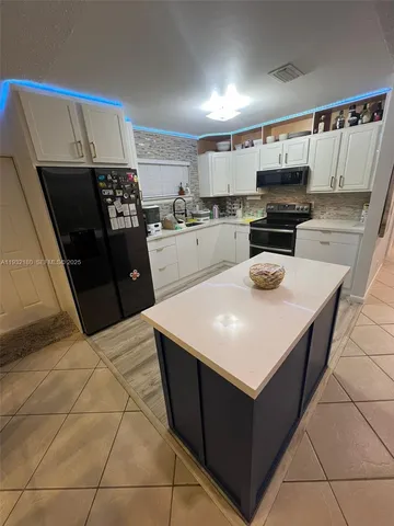 $2,900 | 2317 Northwest 6th Court, Unit 2317, Fort Lauderdale, FL 33311