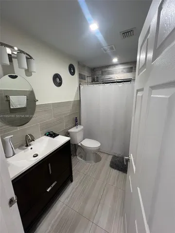 $2,900 | 2317 Northwest 6th Court, Unit 2317, Fort Lauderdale, FL 33311