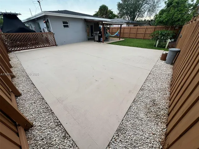 $2,900 | 2317 Northwest 6th Court, Unit 2317, Fort Lauderdale, FL 33311