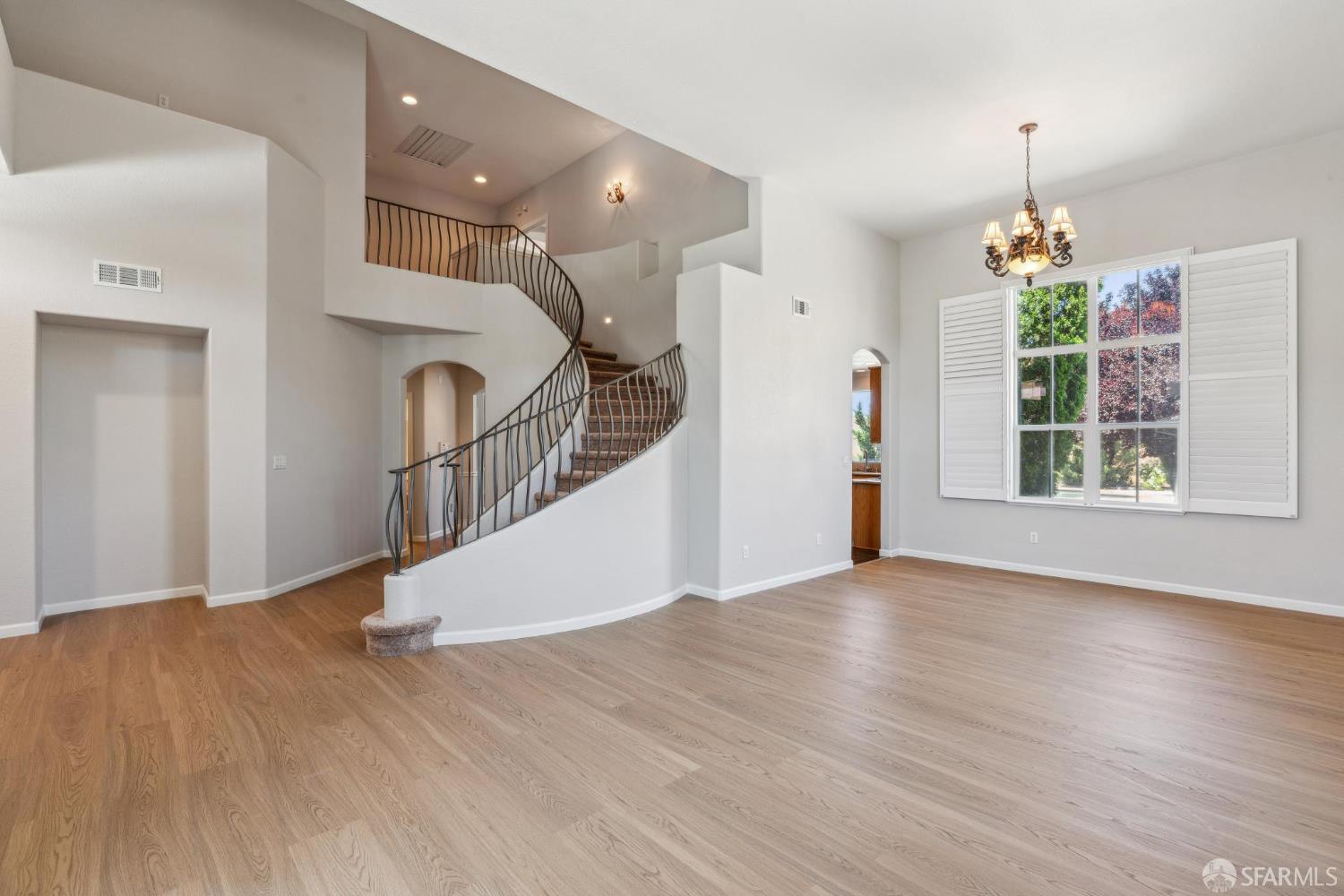 5317 Judsonville Drive Antioch, CA 94531 - Photo 7 of 64