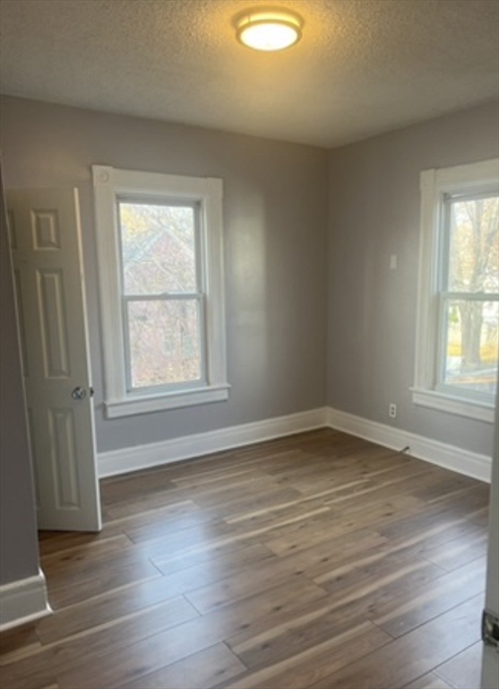 42 Hall Street Springfield, MA 01108 - Photo 7 of 10