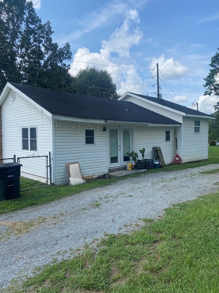 218 Riceville Road Athens, TN 37303 - Photo 3 of 4 Gallery Image 3