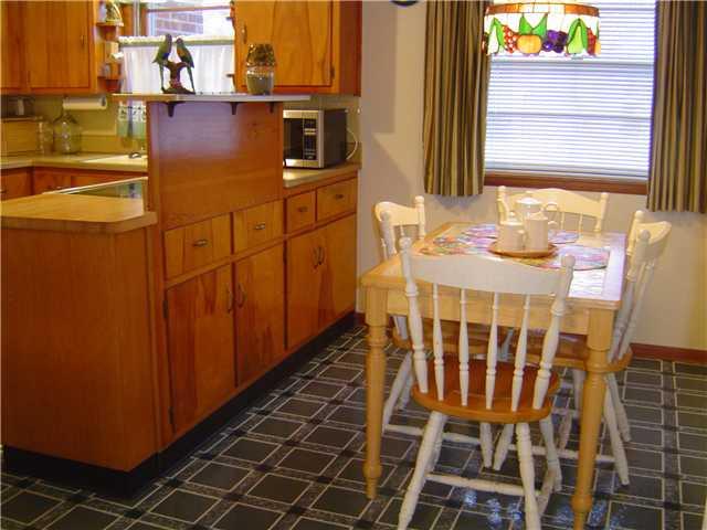 505 South Rangeline Road Anderson, IN 46012 - Photo 5 of 13 Gallery Image 5