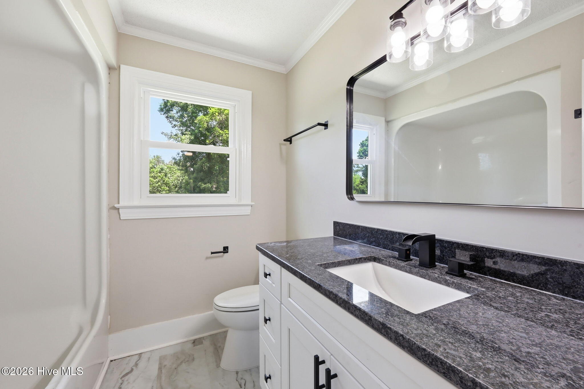 2804 Hodges Road Kinston, NC 28504 - Photo 32 of 50 Upstairs Full Bath