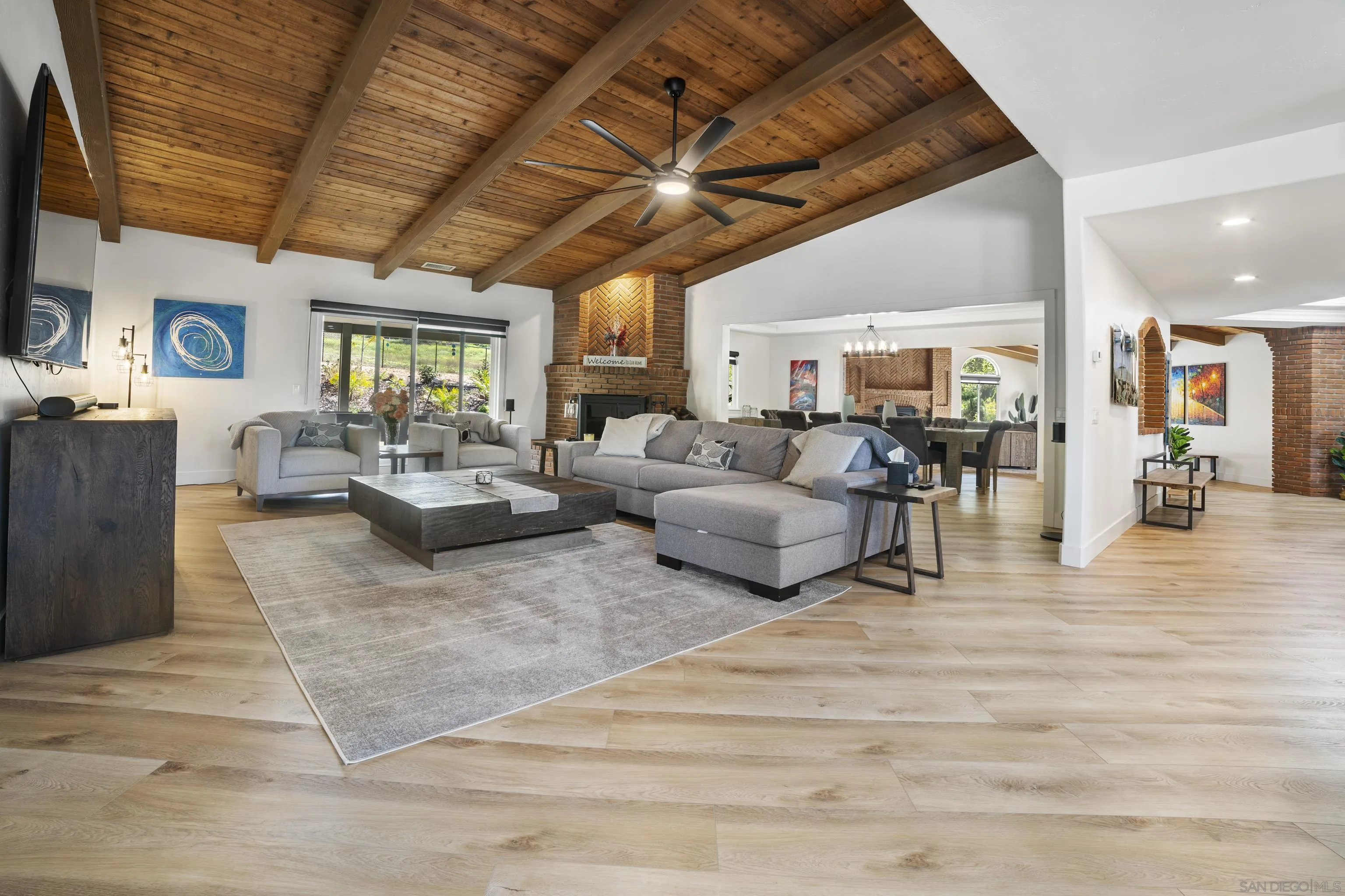 4062 La Canada Road Fallbrook, CA 92028 - Photo 14 of 63 a living room with furniture and a flat screen tv