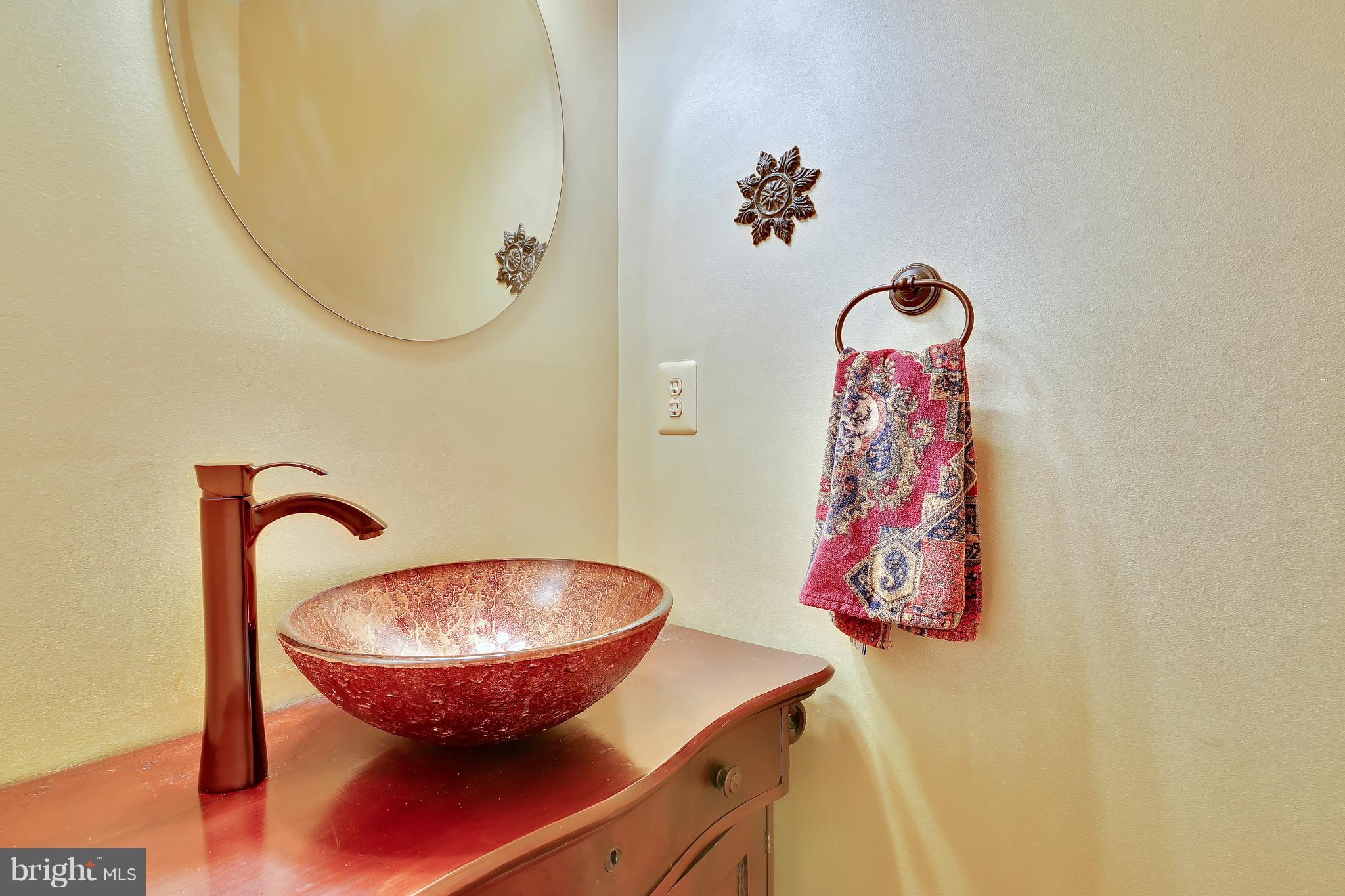 378 Colony Point Place Edgewater, MD 21037 - Photo 12 of 30 Powder Room