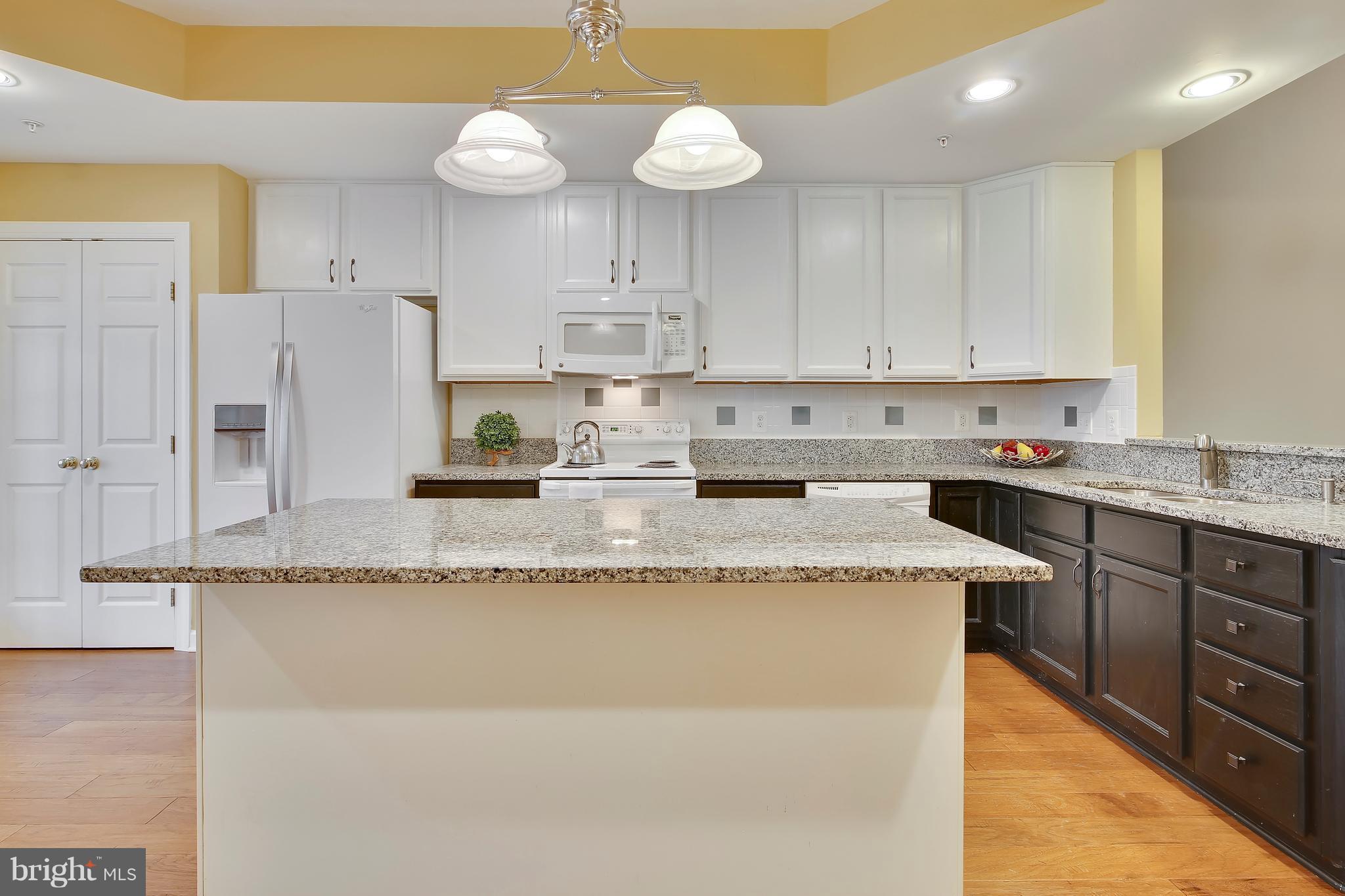 378 Colony Point Place Edgewater, MD 21037 - Photo 10 of 30 Granite Countertops, two toned cabinets