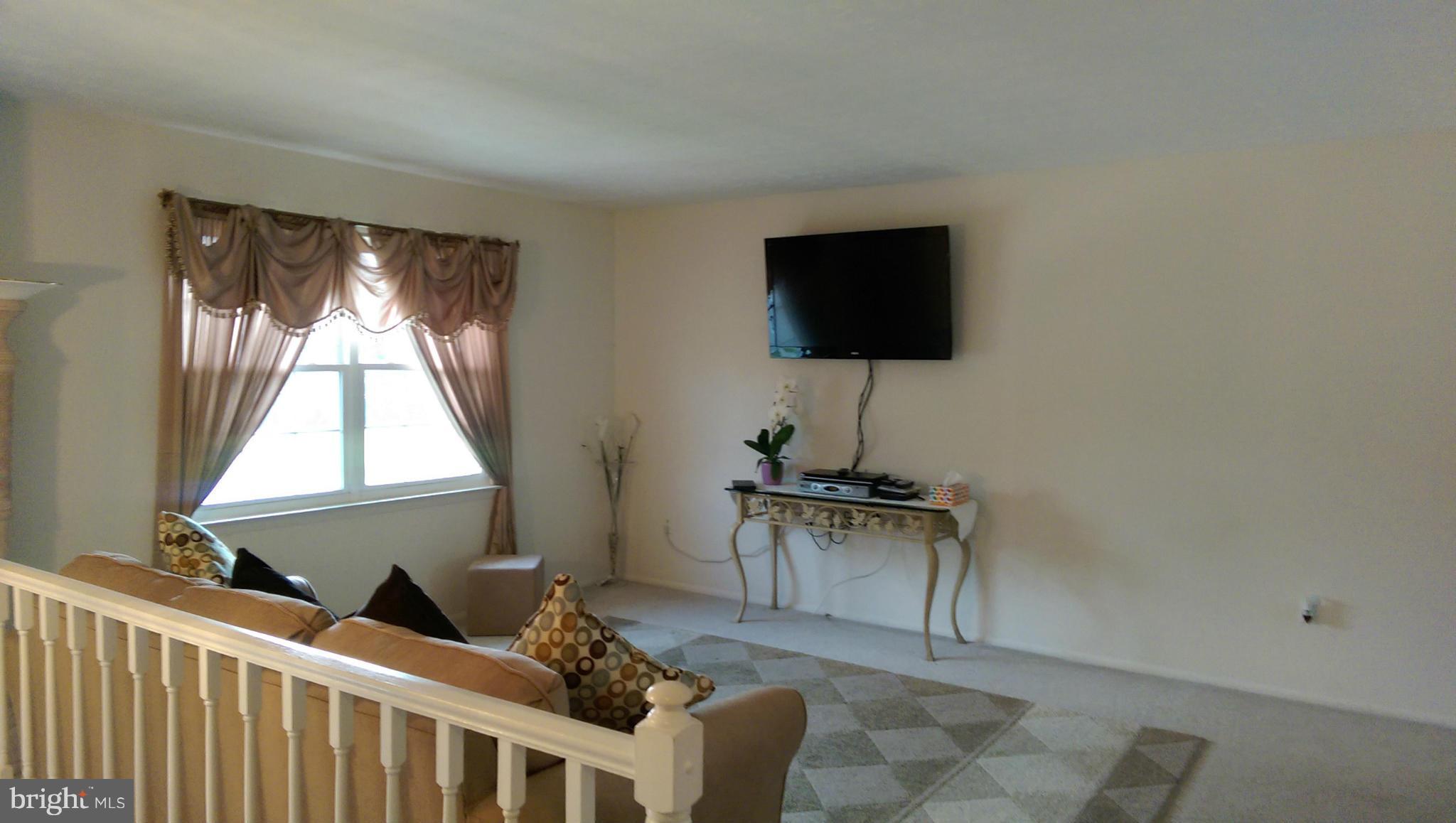 501 Pasture Brook Road Severn, MD 21144 - Photo 7 of 29 Living Room