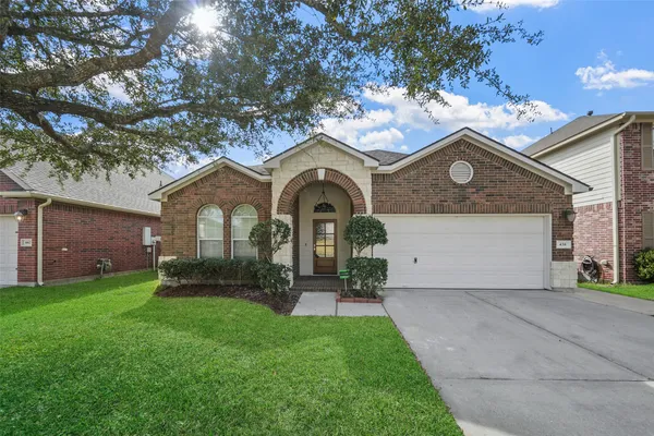 $289,900 | 438 Oak Gate Drive, Conroe, TX 77304