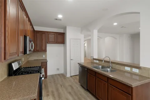 $289,900 | 438 Oak Gate Drive, Conroe, TX 77304