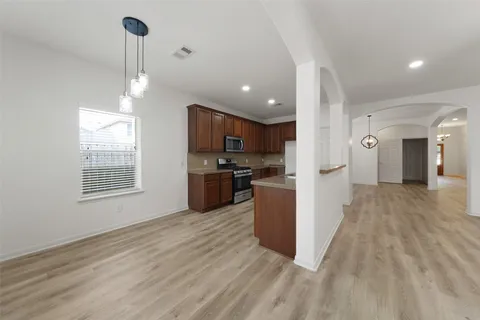 $289,900 | 438 Oak Gate Drive, Conroe, TX 77304