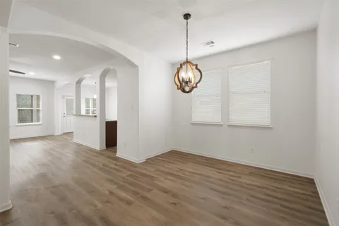 $289,900 | 438 Oak Gate Drive, Conroe, TX 77304