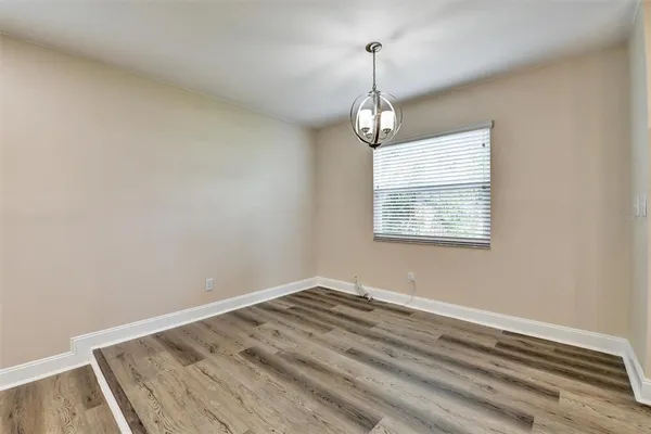 a view of empty room with window