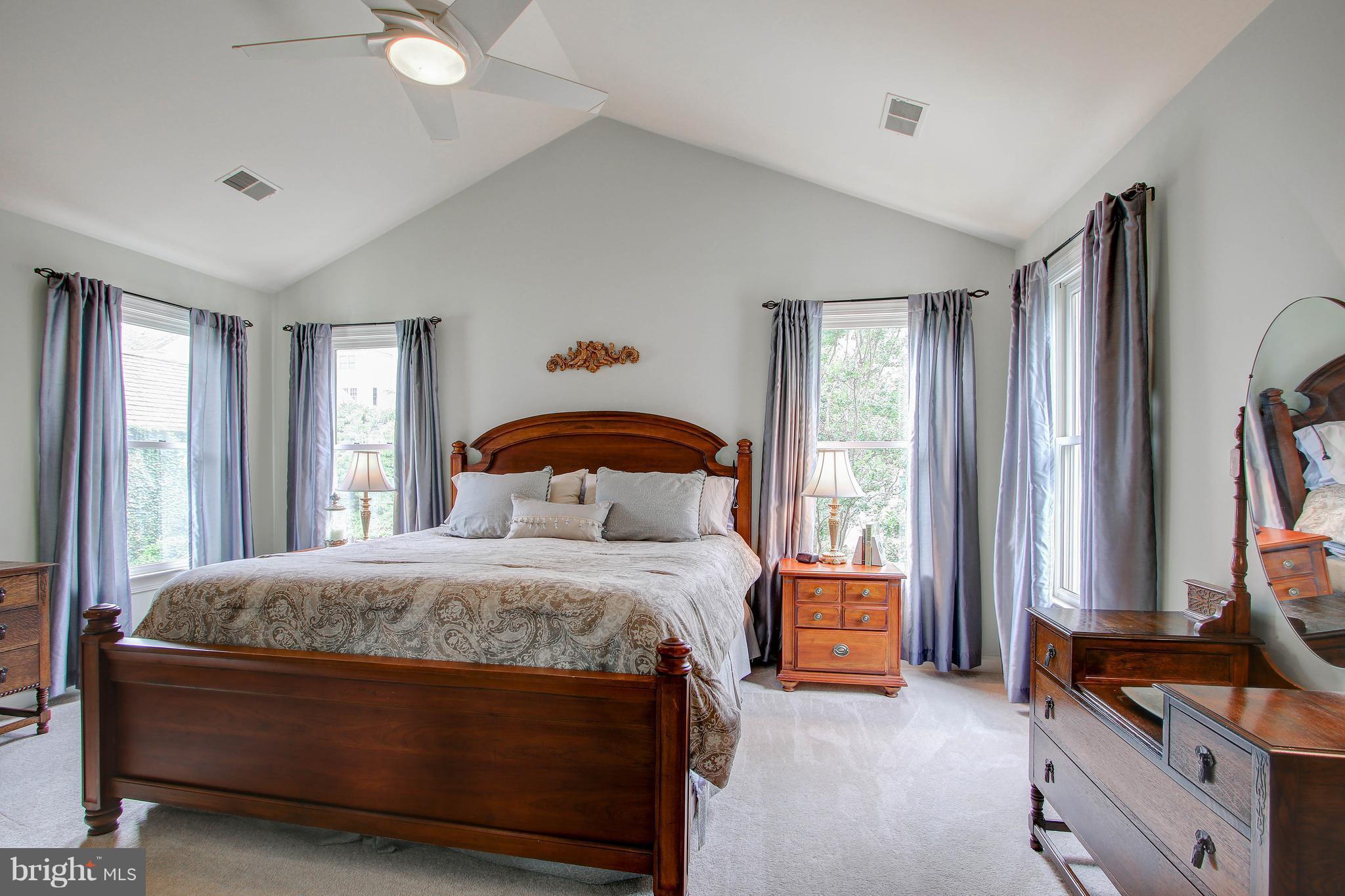 322 Tschiffely Square Road Gaithersburg, MD 20878 - Photo 16 of 30 Bedroom (Master)
