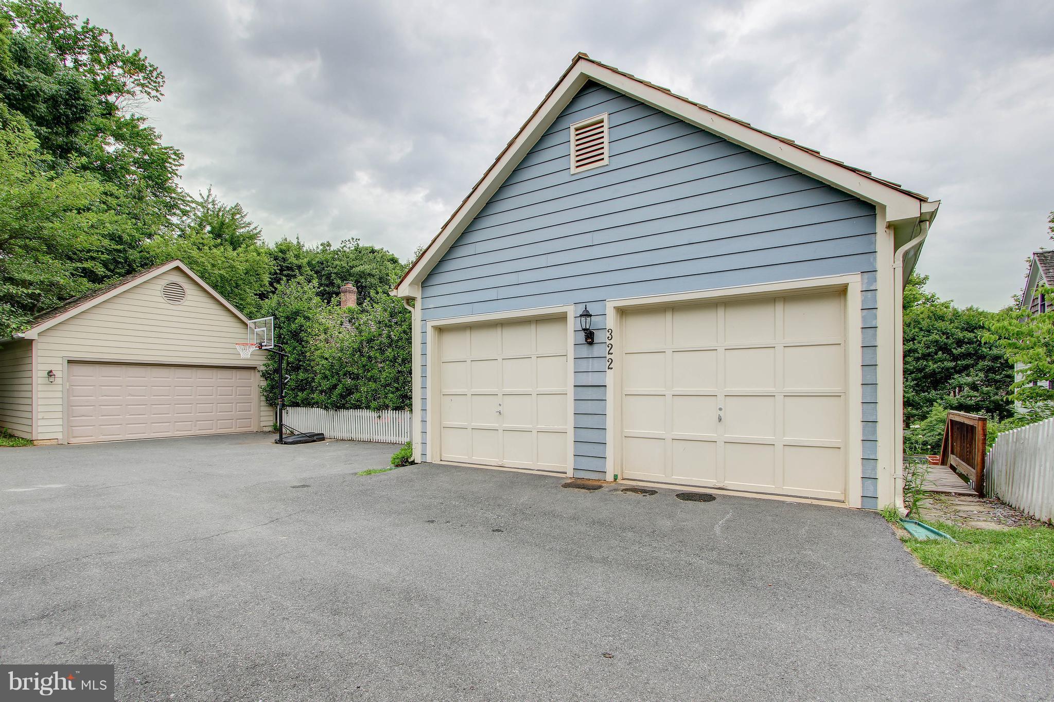 322 Tschiffely Square Road Gaithersburg, MD 20878 - Photo 29 of 30 Two car detached garage