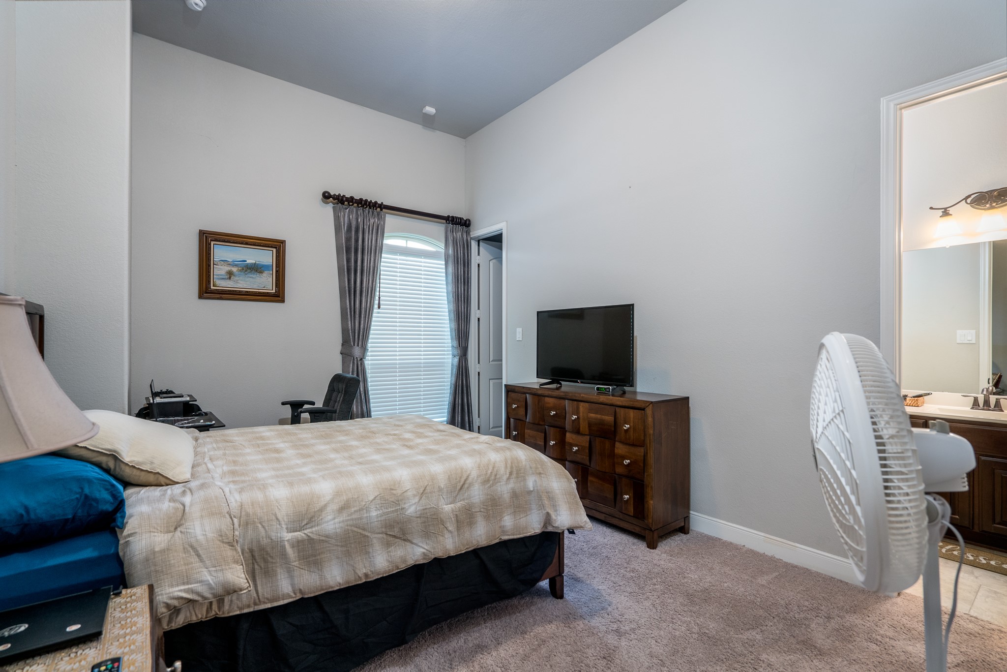 10410 Southern Hawker Conroe, TX 77385 - Photo 11 of 47 Guest Suite