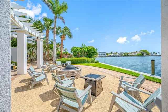 $7,000 | 1325 Snell Isle Boulevard Northeast, Unit 810, St. Petersburg, FL 33704