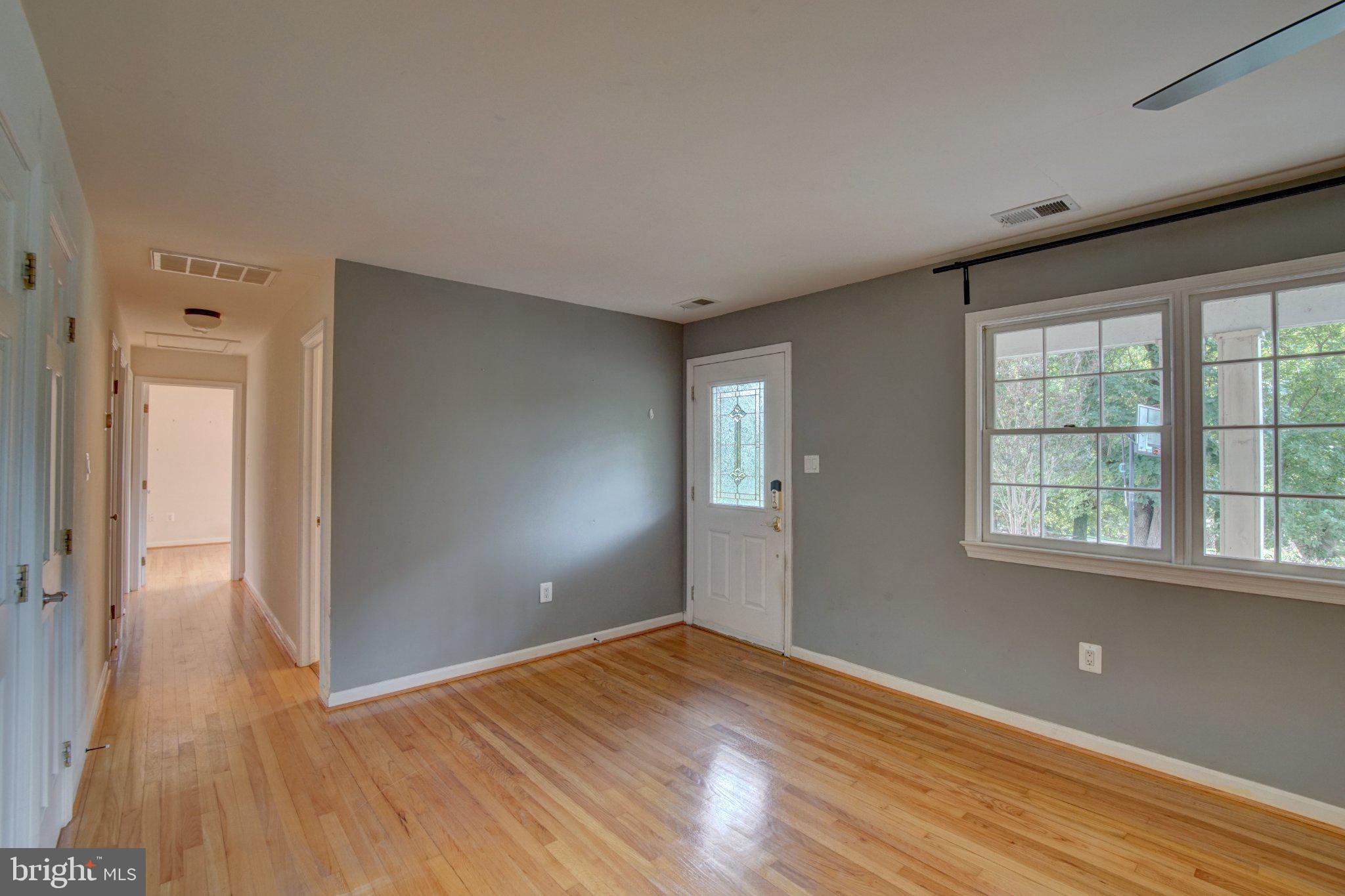 900 Walker Road Great Falls, VA 22066 - Photo 6 of 52 Bright and airy entryway awaits you.