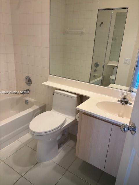 135 Brier Circle Jupiter, FL 33458 - Photo 11 of 14 a bathroom with a sink and a toilet