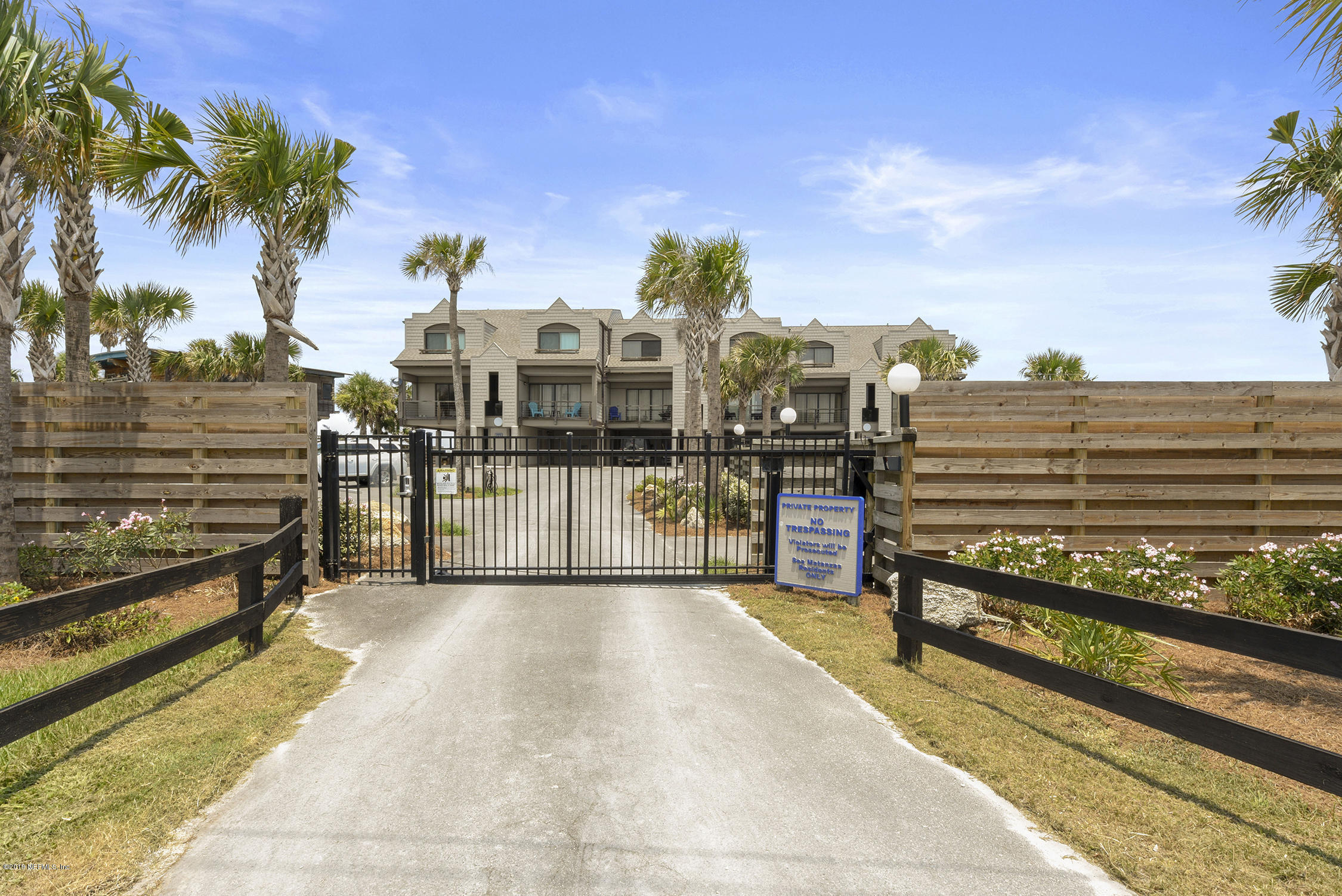 8850 Old A1A, Unit 9 St. Augustine, FL 32080 - Photo 32 of 37 a view of a terrace with outdoor seating and city view