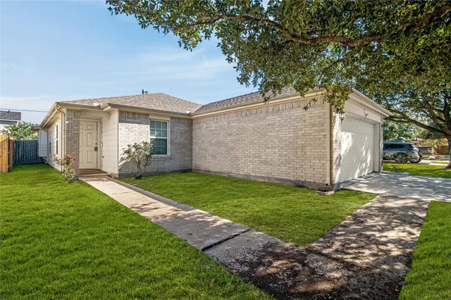 $1,760 | 29514 North Legends Bend Drive, Spring, TX 77386