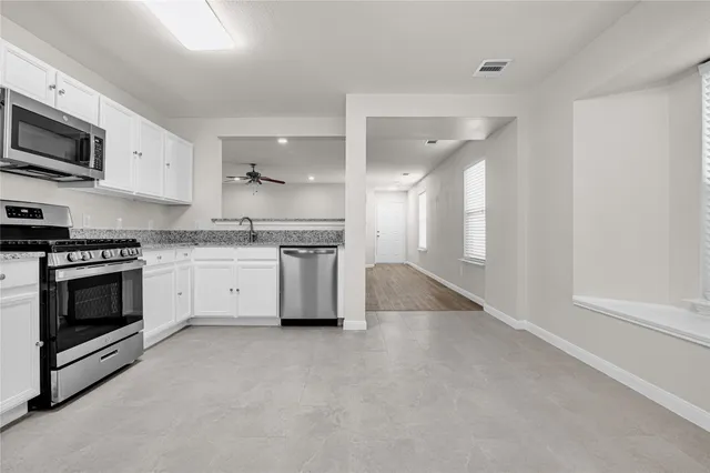 $1,760 | 29514 North Legends Bend Drive, Spring, TX 77386