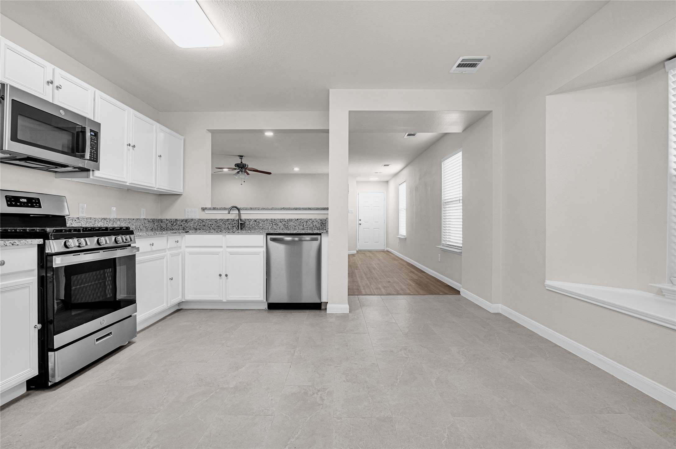 29514 North Legends Bend Drive Spring, TX 77386 - Photo 7 of 19