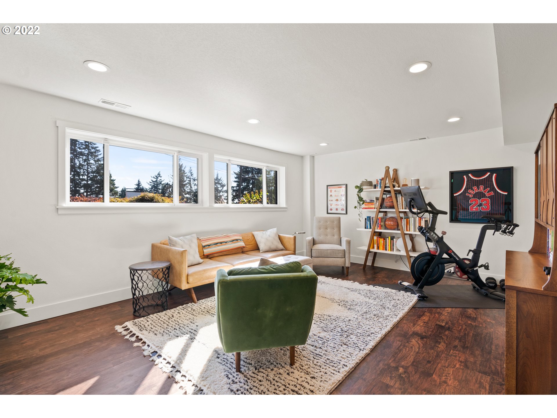3808 Southwest Jerald Way Portland, OR 97221 - Photo 20 of 32 Family Room