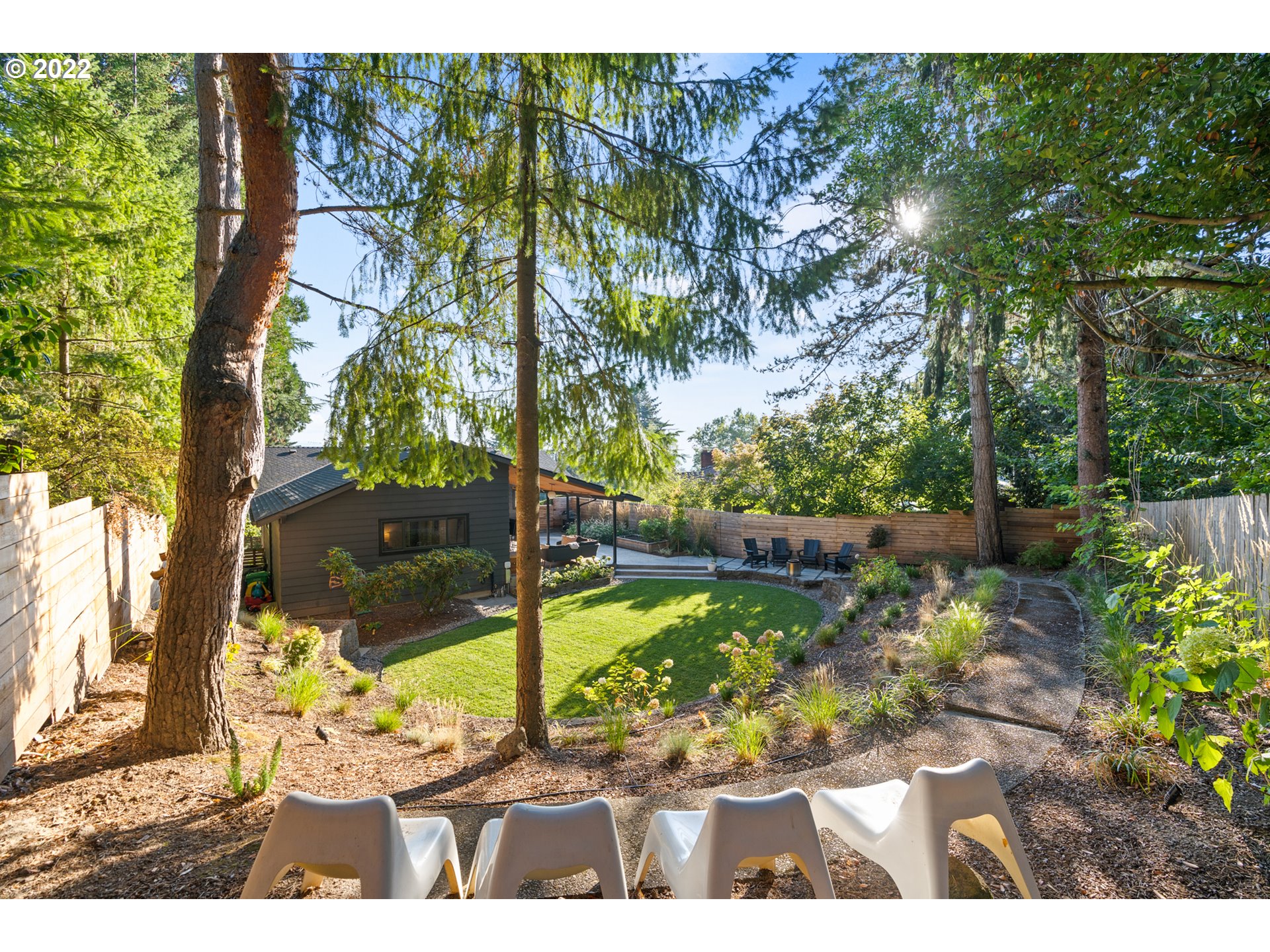 3808 Southwest Jerald Way Portland, OR 97221 - Photo 25 of 32 Yard