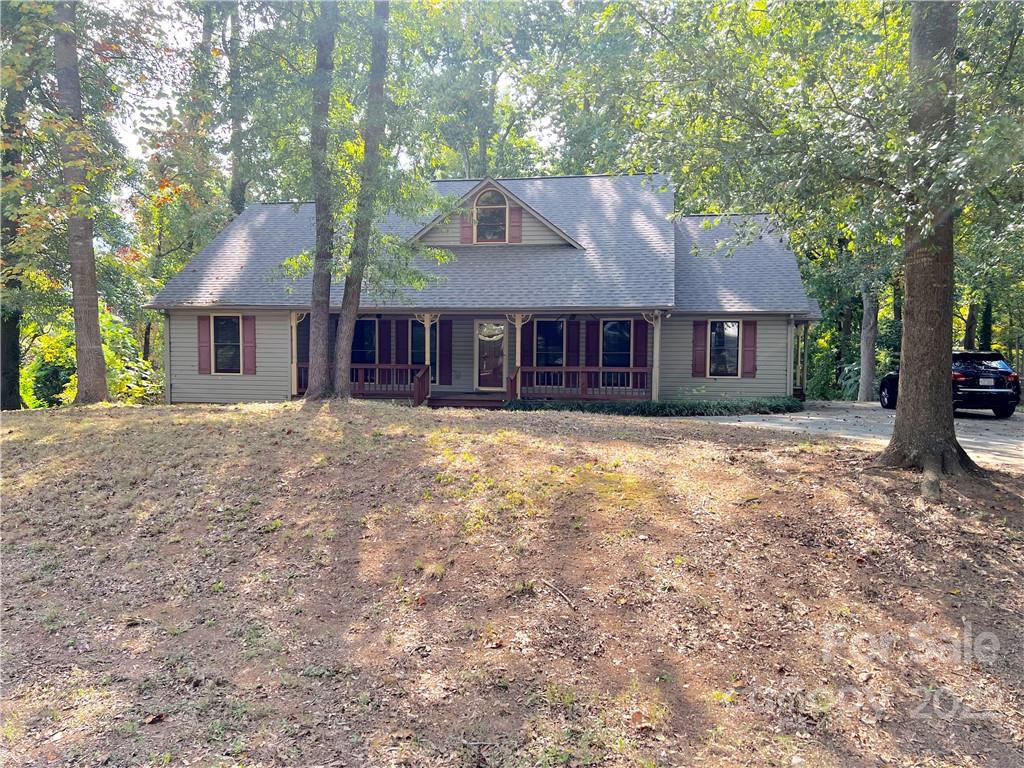 2015 Malvern Road Rock Hill, SC 29732 - Photo 2 of 2 front view of a house with a yard
