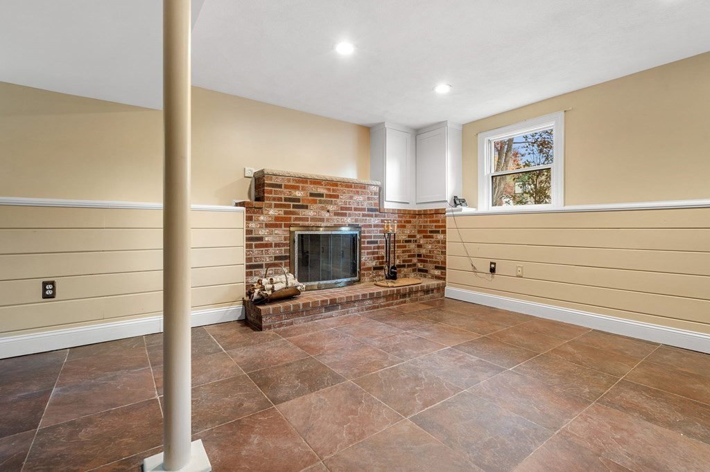 230 Cart Path Road Tewksbury, MA 01876 - Photo 17 of 36 Gallery Image 17
