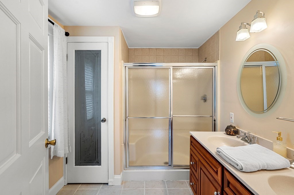 230 Cart Path Road Tewksbury, MA 01876 - Photo 26 of 36 Gallery Image 26