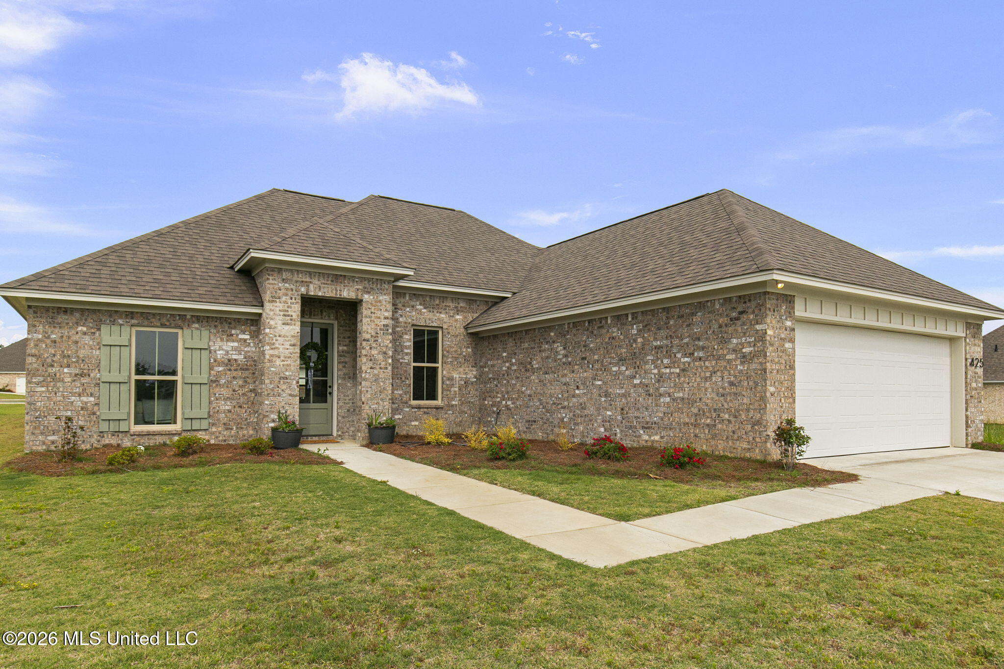 425 Baleigh Way Canton, MS 39046 - Photo 4 of 56 4-web-or-mls-425 Baleigh-4