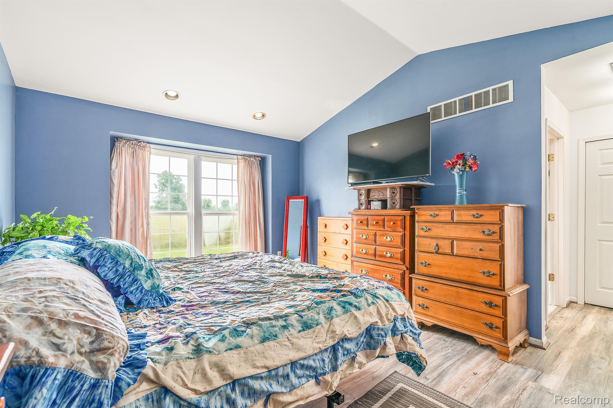 48127 Hull Road Belleville, MI 48111 - Photo 30 of 49 Gallery Image 30